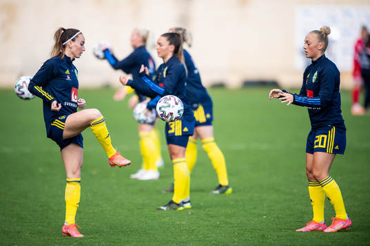 Kosovare Asllani and Hanna Bennison of Sweden