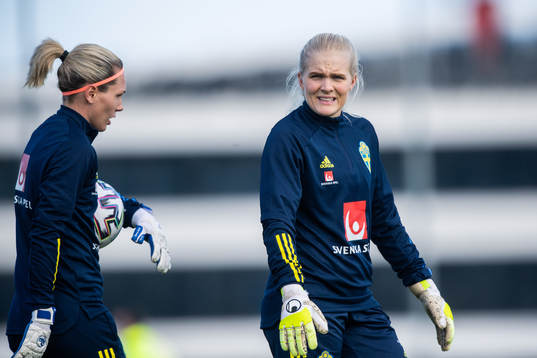 goalkeeper Emma Holmgren of Sweden