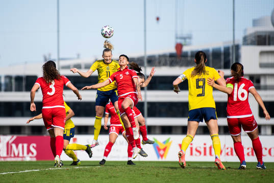 Stina Blackstenius of Sweden and Stephania Farrugia of Malta