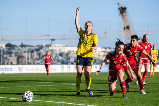 Mimmi Larsson of Sweden and Alishia Sultana of Malta