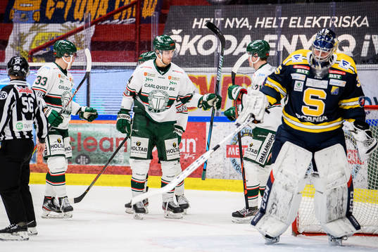 Tingsryds Jonatan Harju jublar