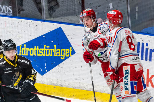 Timrås Jonathan Dahlén och Jens Lööke jublar