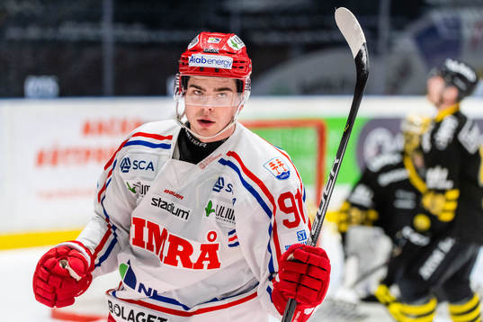 Timrås Viktor Lodin jublar