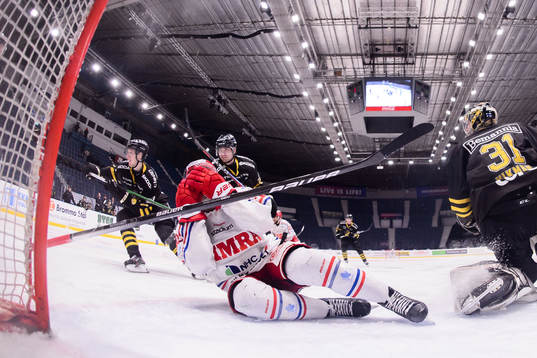Timrås Hugo Reinhardt får ont