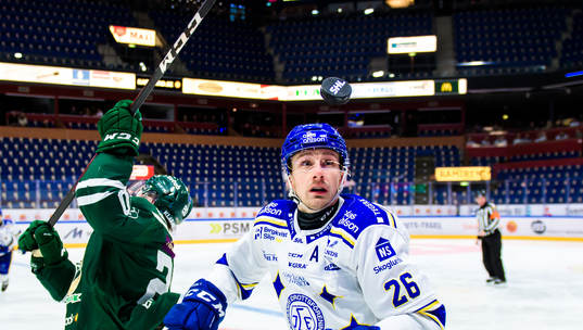 Färjestads Olle Lycksell  och Leksands Patrik Norén