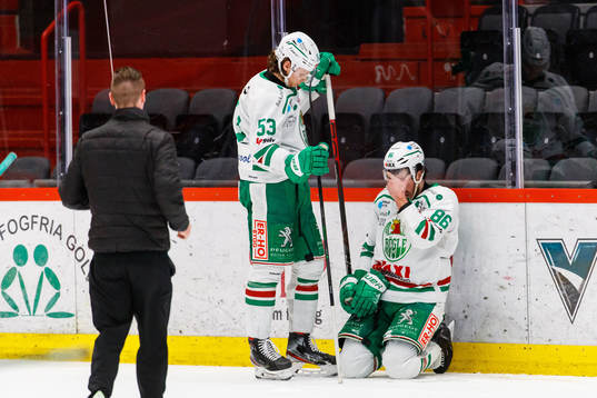 Rögles Eric Gelinas har ont