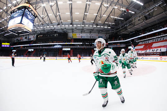 Rögles Simon Ryfors jublar