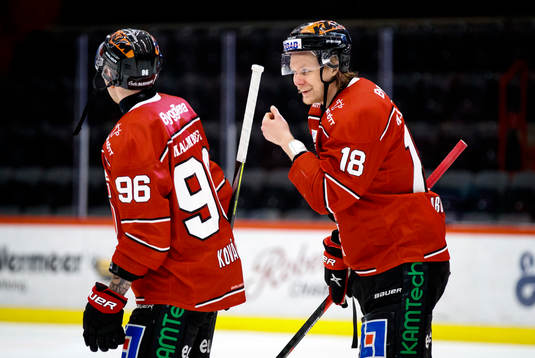 Örebros Rodrigo Abols är glad