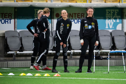Matilda Ståhlbom Karlsson och Olivia Gurtata
