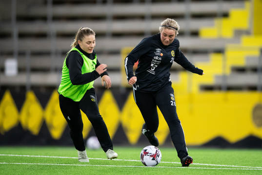 Cornelia Lind Kékesy och Ebba Johansson