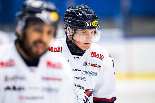 Linköpings Patrik Lundh deppar