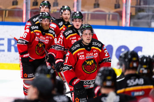 Luleås Juhani Tyrväinen jublar