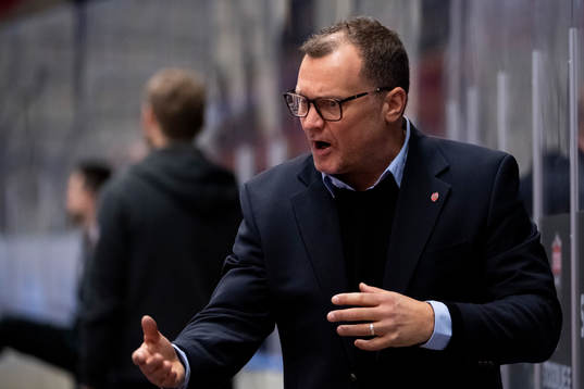 Modos tränare Magnus Sundquist