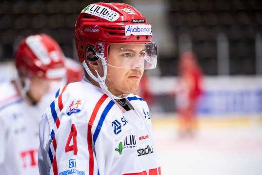 Timrås Alexander Lindelöf värmer upp