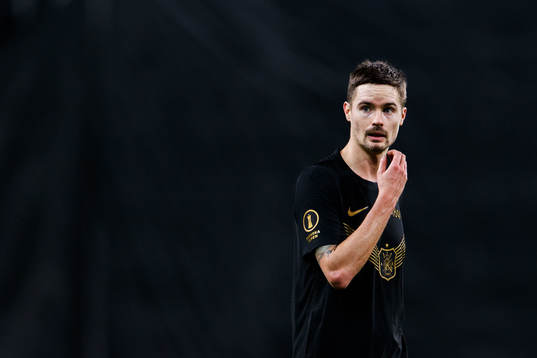 s Mikael Lustig