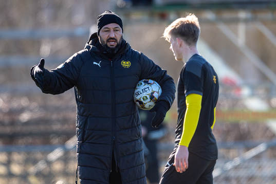 Mjällbys assisterande tränare Juan Robledo