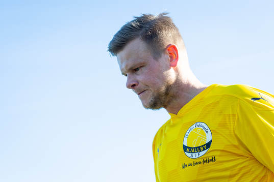 Mjällbys David Löfquist deppar