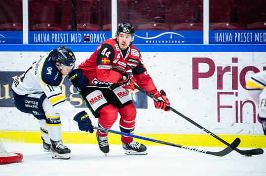 s Simon Önerud och Malmö Redhawks Jesper Jensen Aabo
