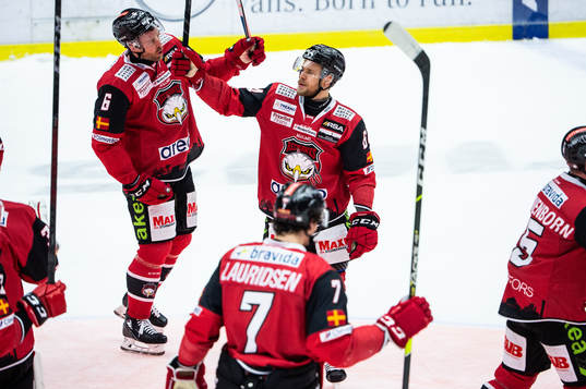 Malmö Redhawks Victor Backman jublar