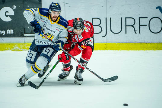s Jordan Murray mot Malmö Redhawks Adam Johnson