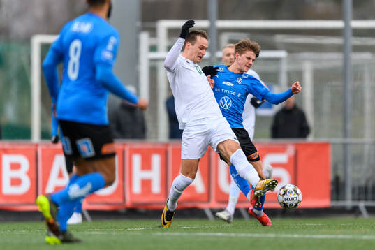 Västerås Viktor Prodell och Halmstads Erik Ahlstrand