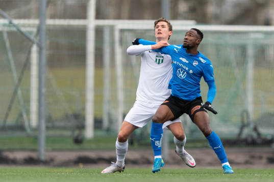 Västerås Albin Sporrong och Halmstads Sadat Karim