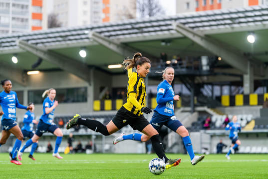 Häckens Johanna Rytting Kaneryd och Eskilstunas Matilda