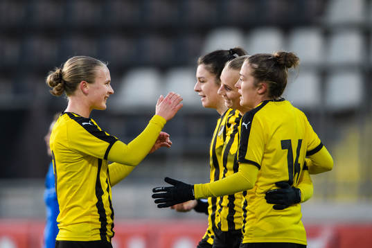 Häckens Filippa Curmark, Pauline Hammarlund, Stina