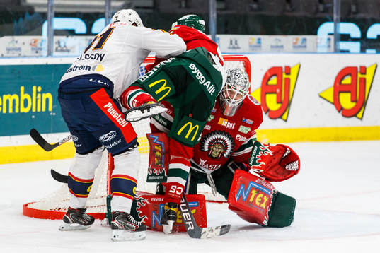 Djurgårdens Dick Axelsson mot Frölundas Filip Johansson