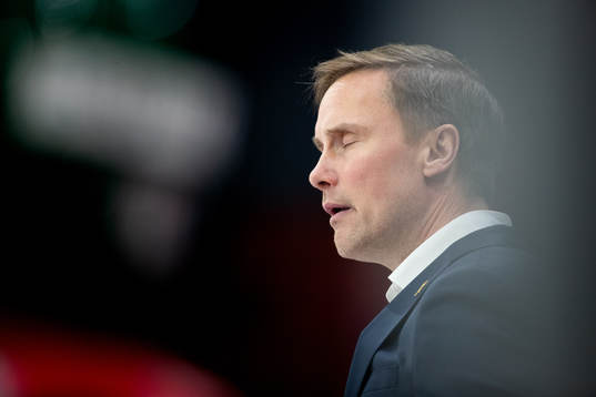Frölundas tränare Roger Rönnberg deppar