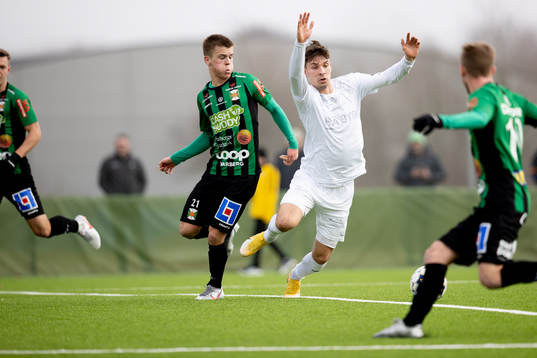 Örgrytes Daniel Paulsson mot Varbergs Luke Le Roux