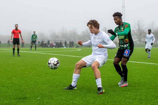 Örgrytes Herman Sjögrell mot Varbergs Adama Fofana