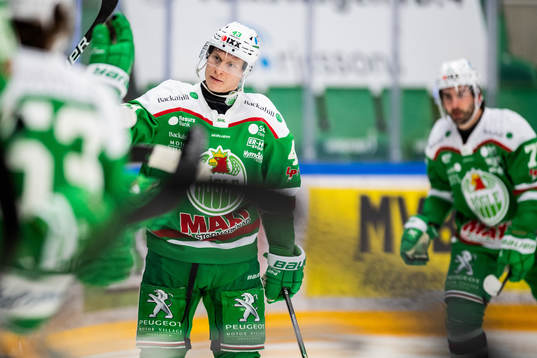 Rögles Olli Palola jublar