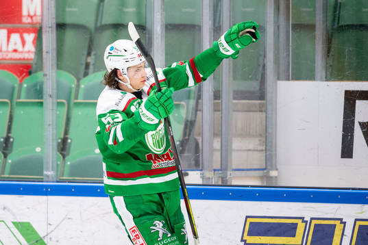 Rögles Moritz Seider jublar