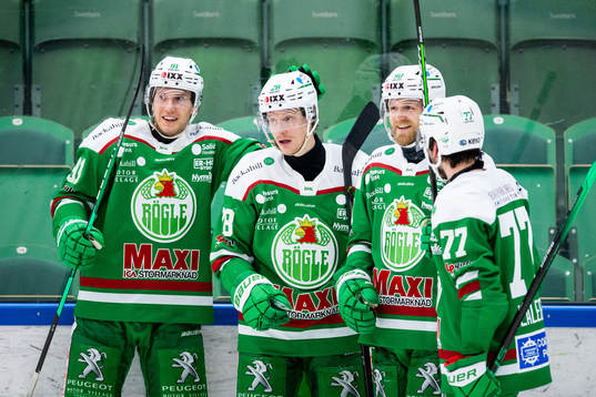 Rögles Anton Bengtsson jublar