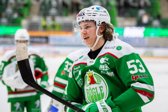 Rögles Moritz Seider jublar