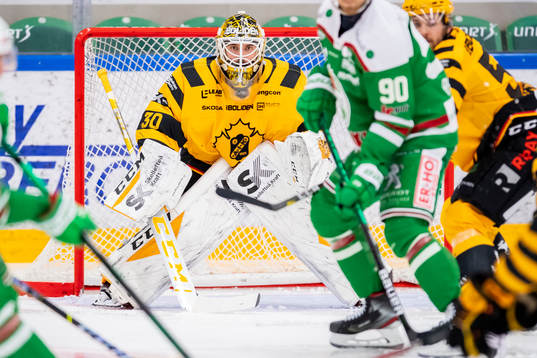 Skellefteås målvakt Gustaf Lindvall