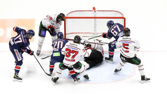 Mål 2-1 av Linköpings Jarno Kärki