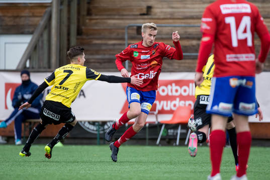 Gauthiods Filip Kalmertun och Häckens Leo Bengtsson