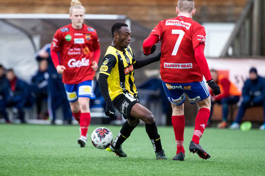 Häckens Bénie Adama Traore och Gauthiods Felix Ekblad
