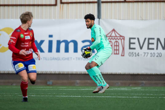 Häckens målvakt Jonathan Ursin Rasheed