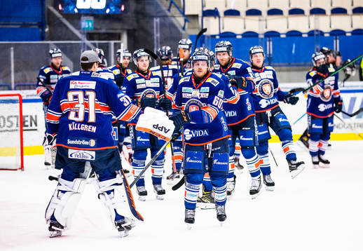 Växjös spelare jublar