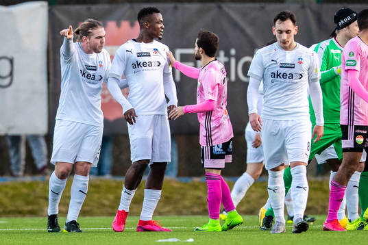 Helsingborgs Charlie Weberg och Alhaji Gero i bråk med