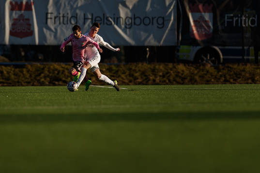 Dalkurds Haron Ahmed Zubair och Helsingborgs Max Svensson