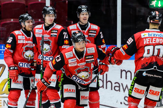 Malmö Redhawks Christoffer Forsberg jublar med lagkamrater