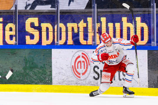 Timrås Viktor Lodin jublar