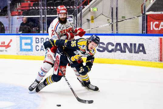 Timrås Per Svensson och Södertäljes Nick Olesen