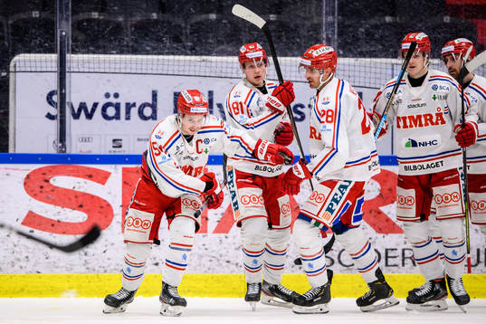 Timrås Jonathan Dahlén jublar