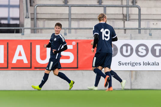 Utsiktens Albin Skoglund jublar