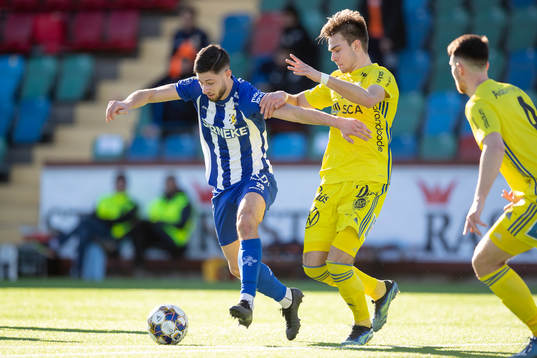 IFK Göteborg Kevin Yakob och Sundsvalls Anton Eriksson